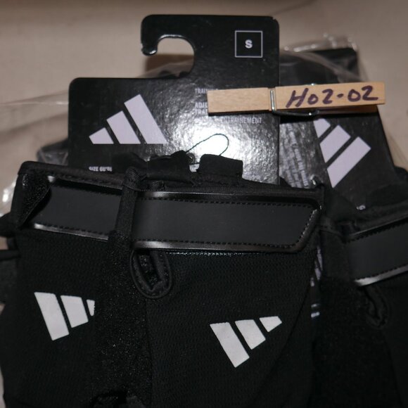 Adidas Half Finger Weightlifting Gloves Sizes S, M, L Gym Training Lifting NWT - Picture 6 of 8